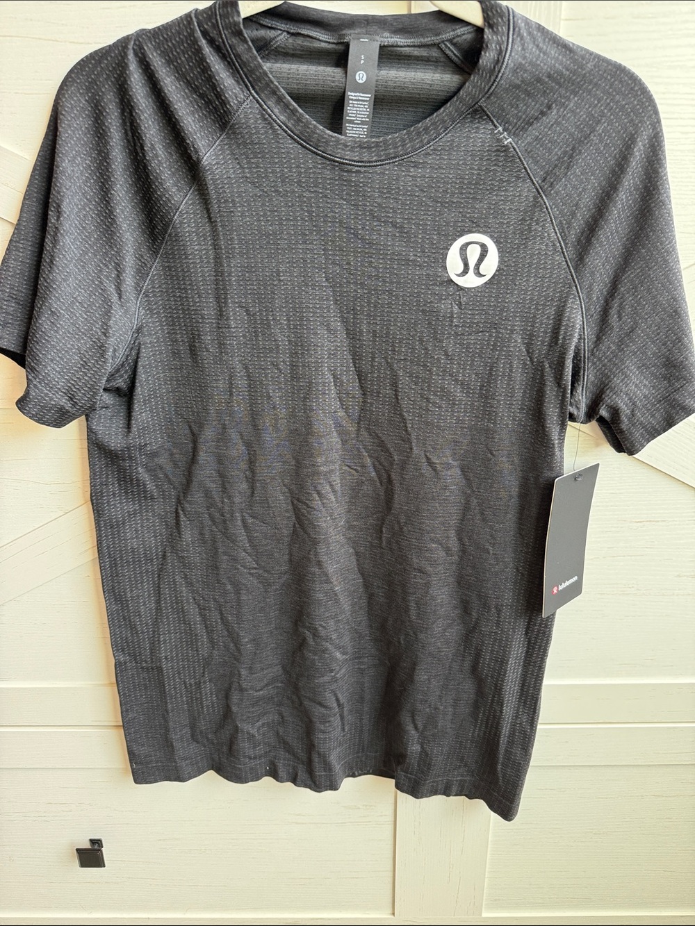 lululemon athletica Men's Charcoal Athletic Short-Sleeve Tee